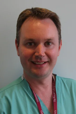 Dr Simon Tunstill